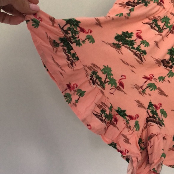 Forever 21 Flamingo and Palm Tree Shorts Size Small - Picture 3 of 6